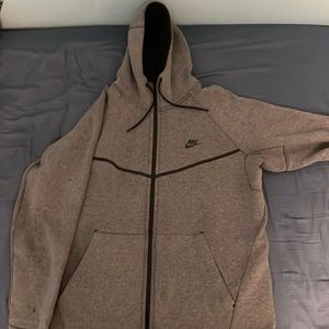 *RARE* 2017 Nike Tech Windrunner Size: XXL Gray Tracksuit Jacket Activewear